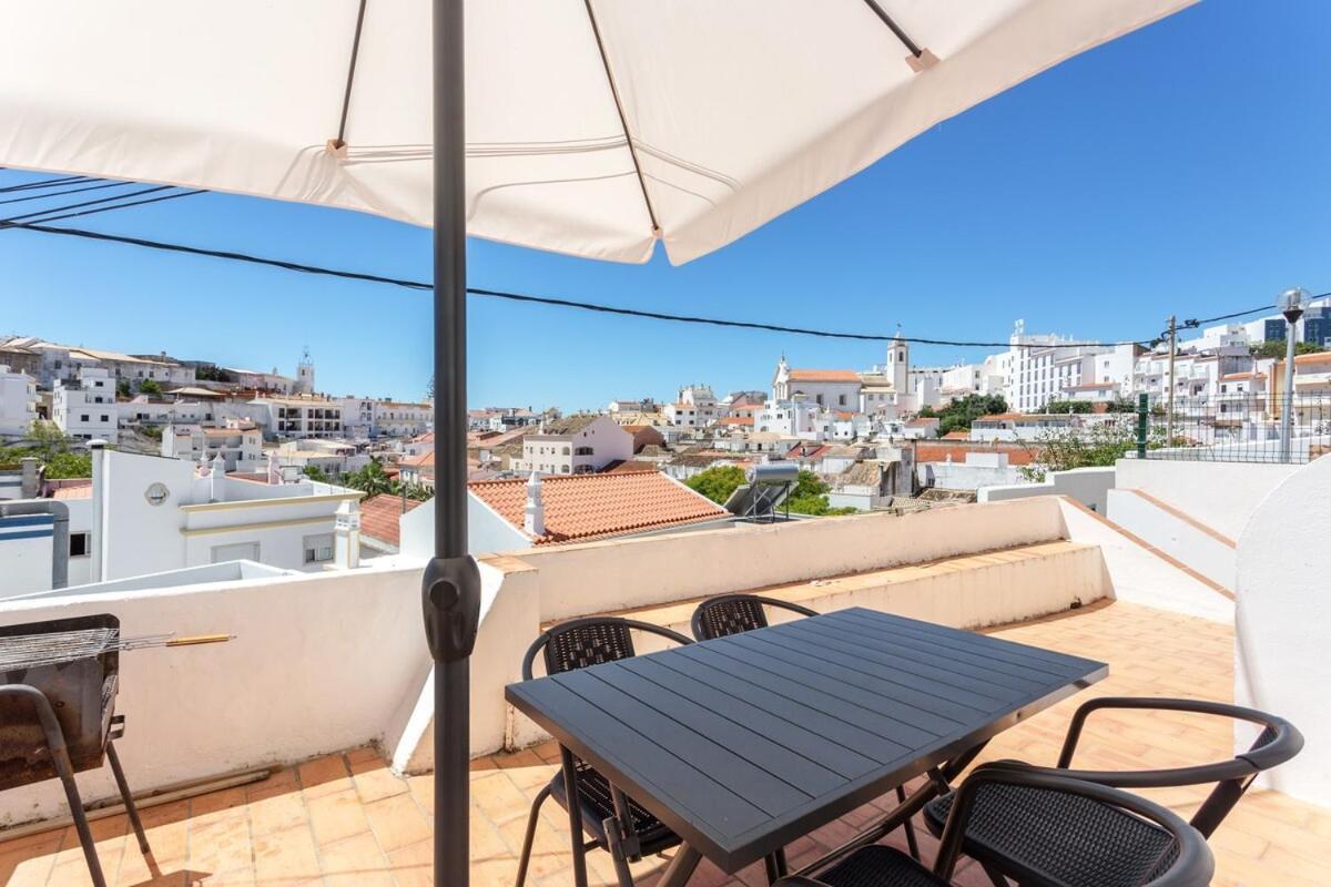 אלבופיירה Fisherman'S House In Oldtown With Exclusive Rooftop מראה חיצוני תמונה