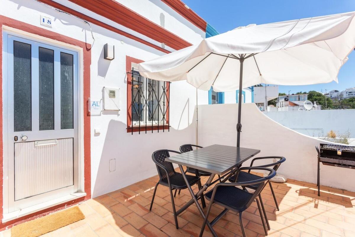 אלבופיירה Fisherman'S House In Oldtown With Exclusive Rooftop מראה חיצוני תמונה